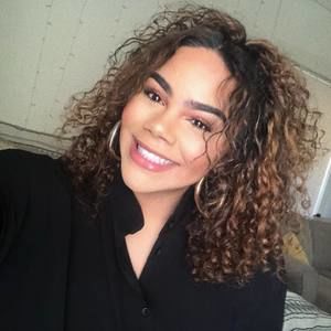 Meet your Posher, Alexandria